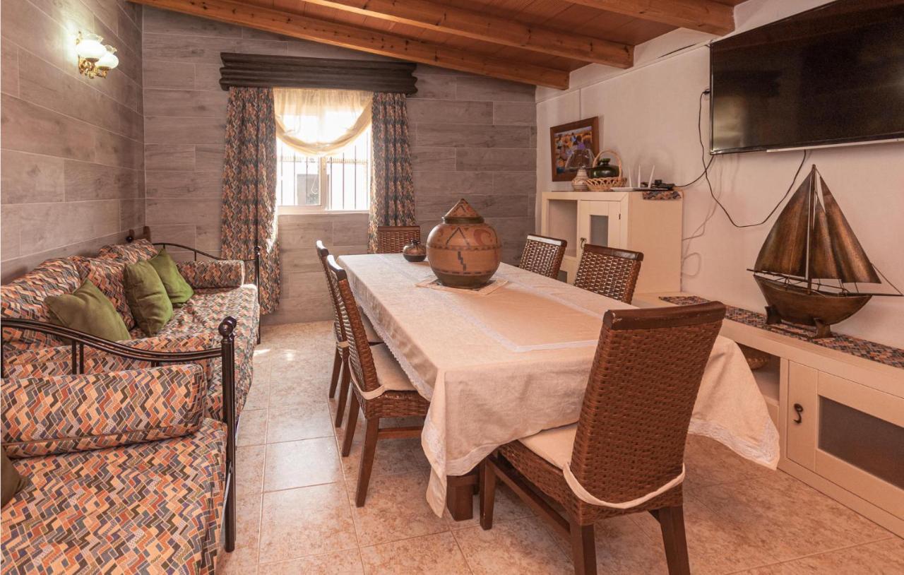 Awesome Home In Antequera With Wifi Exterior photo